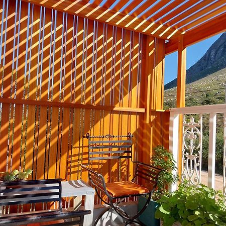 Отель The Trailhouse Беттис-Бей Экстерьер фото